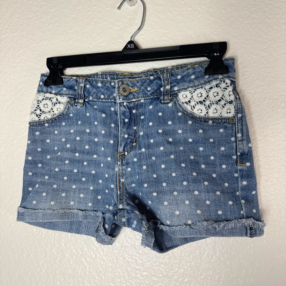 GIRLS Sz 10/12 Denim shorts Lace pocket detail w/ polka dots, frayed hem